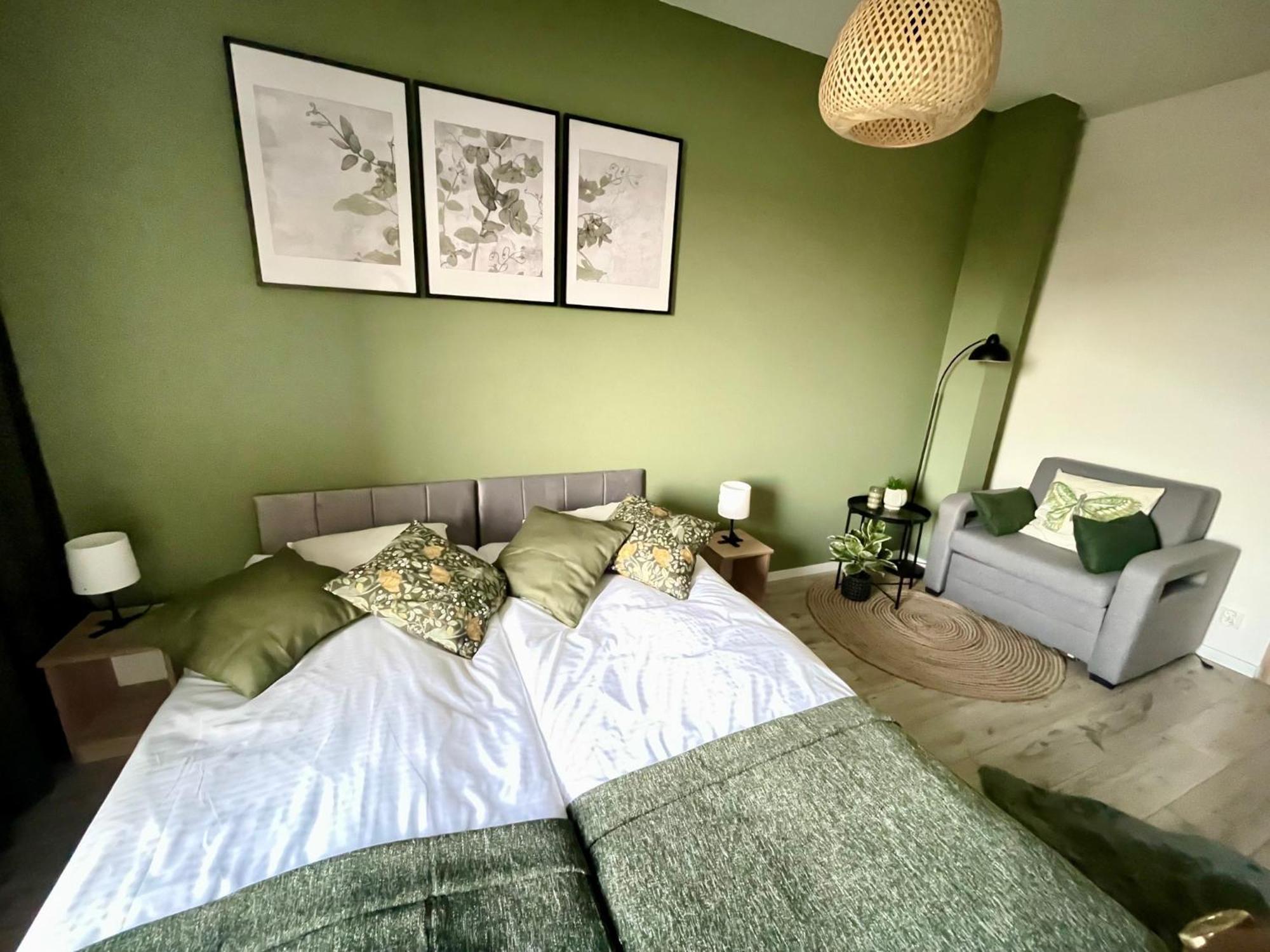 Apartments Sleep & Go Modlin Airport Nowy Dwór Mazowiecki Exterior photo
